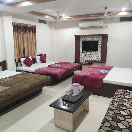 Hotel Vrandavan Palace Near Mahakal Temple Ujjain Exterior photo